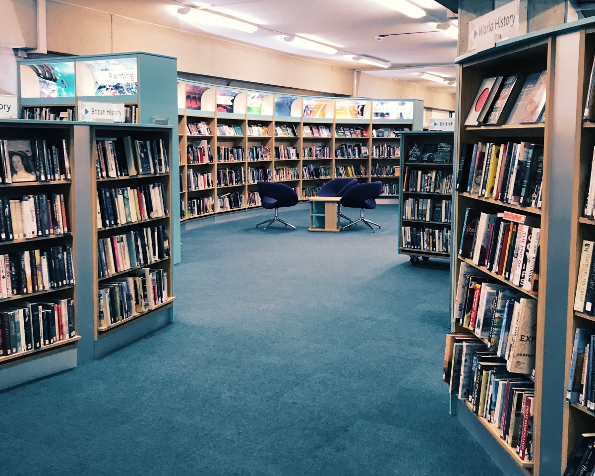 Refusing the Screen / Reclaiming Attention – Kira Allmann